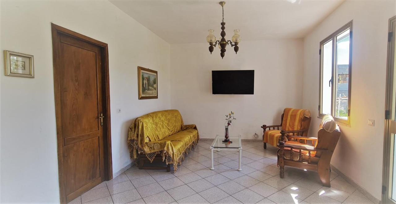 Cosy Home With Private Parking By The Sea سينيسكولا المظهر الخارجي الصورة